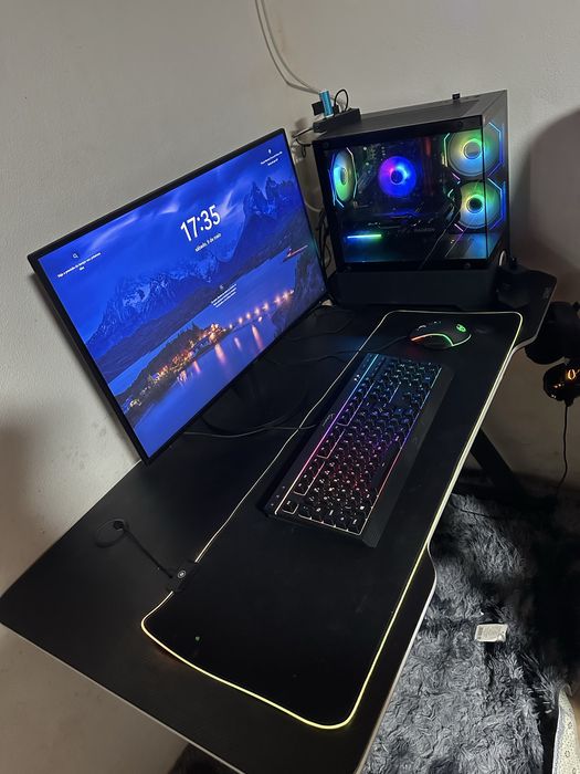 Complete Gaming Setup476384263280404481