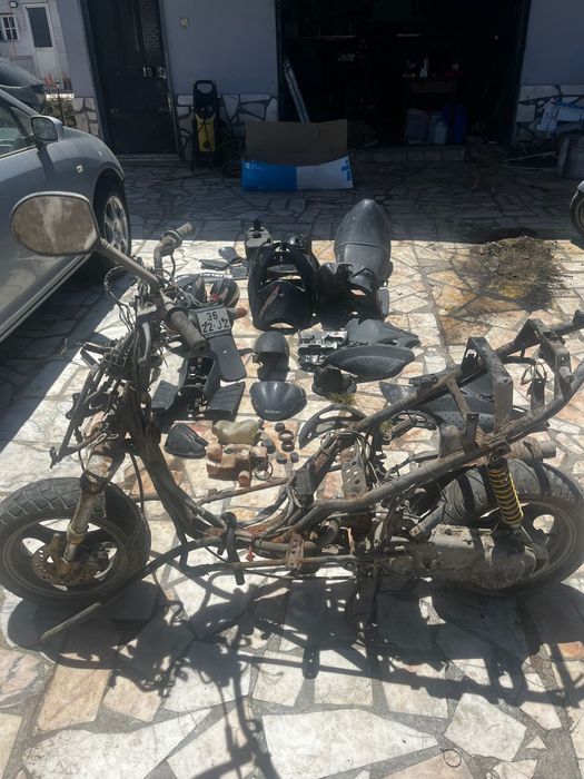 Suzuki Katana 50cc para peças