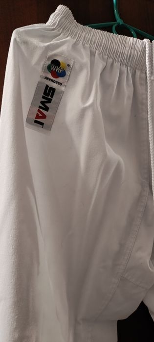 Продам кимоно+ пояс для карате