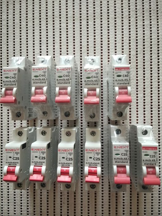 Автоматичний вимикач Schneider Elekrik Easy9 63A 1 P типу С.