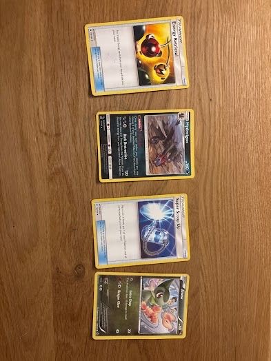 Karty pokemon w dobrym stanie