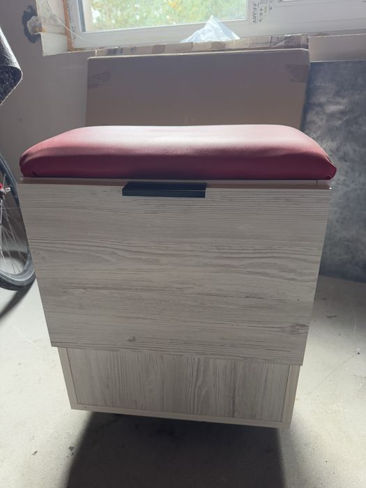 Продам підставку для педикюру