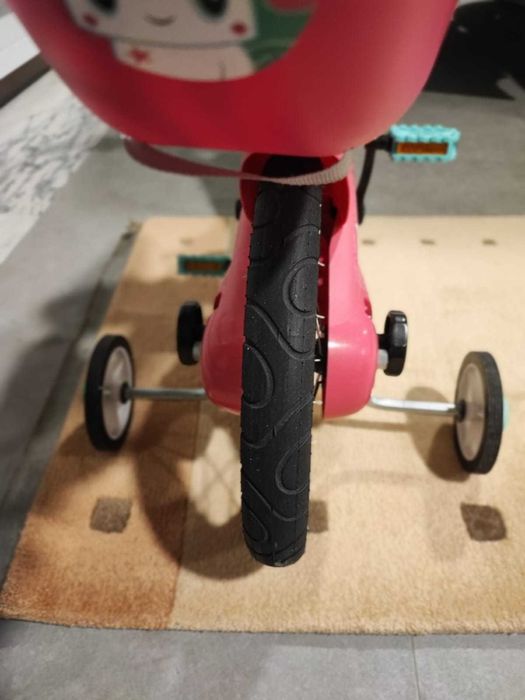 Bicicleta de criança B TWIN como nova e com preço para desocupar