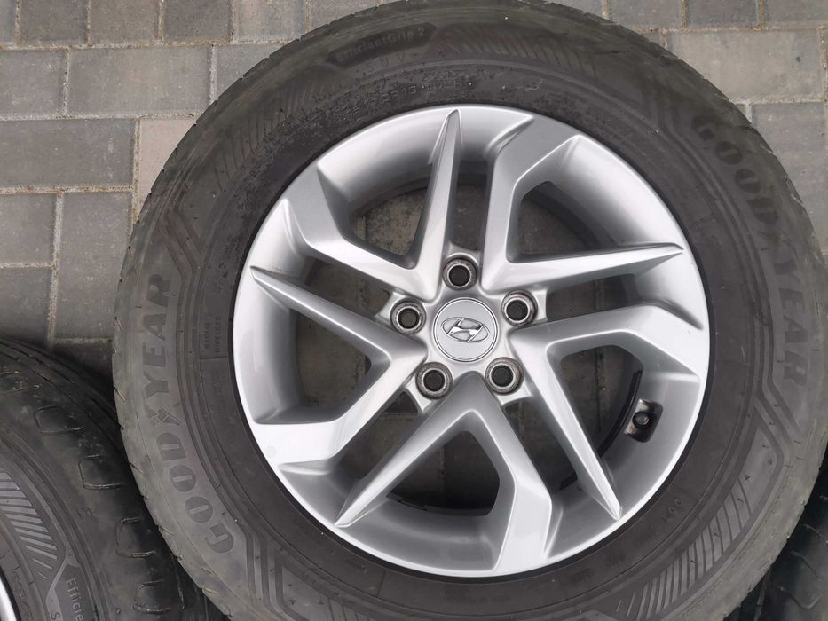 Felgi HYUNDAI Tucson ix35 i30 i40  6,5Jx16H2 5x114,3 ET45 TPMS