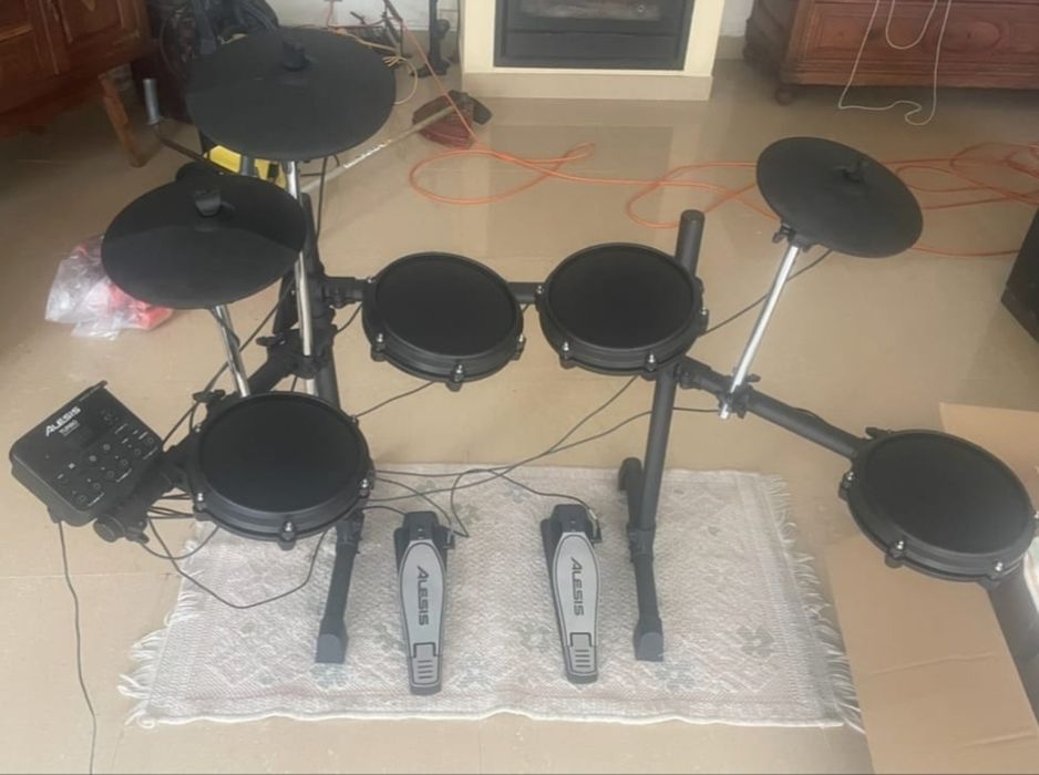 Alesis Drums- Turbo Mesh Kit