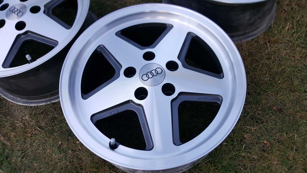 Felgi Audi S2 Coupe , 90 B3  5x112 , 16"cali  7J , ET37 895601025H