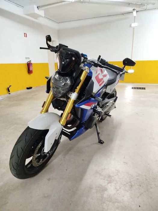 BMW F 900 R Sport