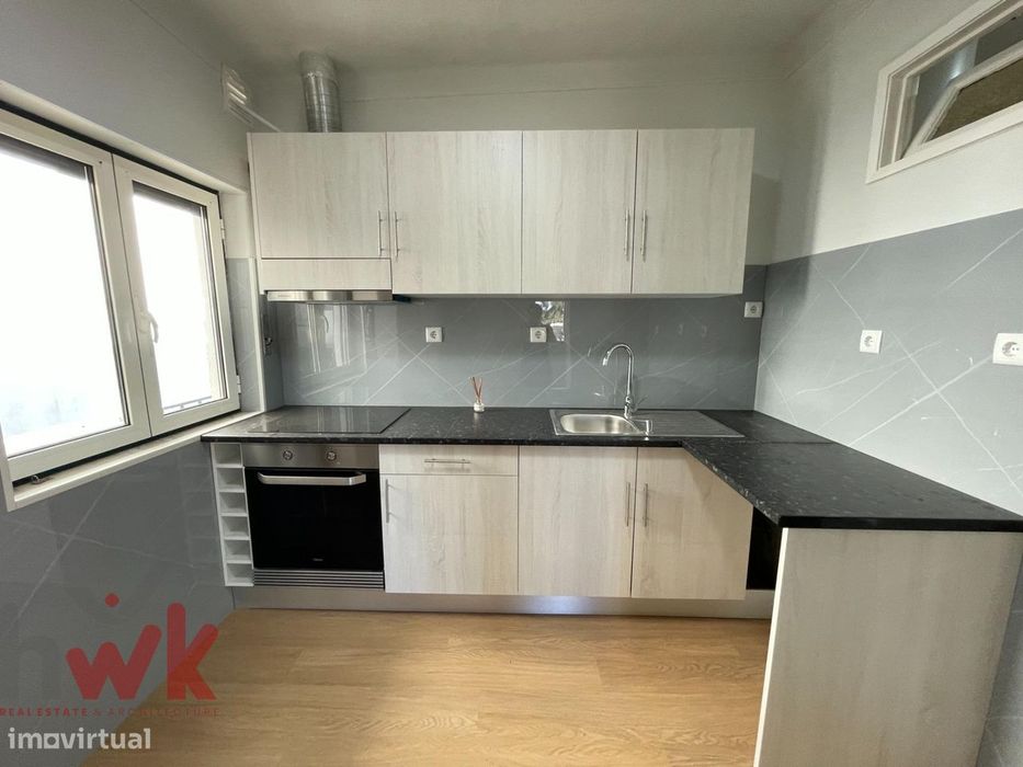 Apartamento T3 Renovado com sótão