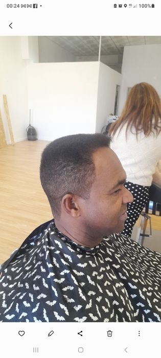 Severinu's cabeleireiro casal de cambra