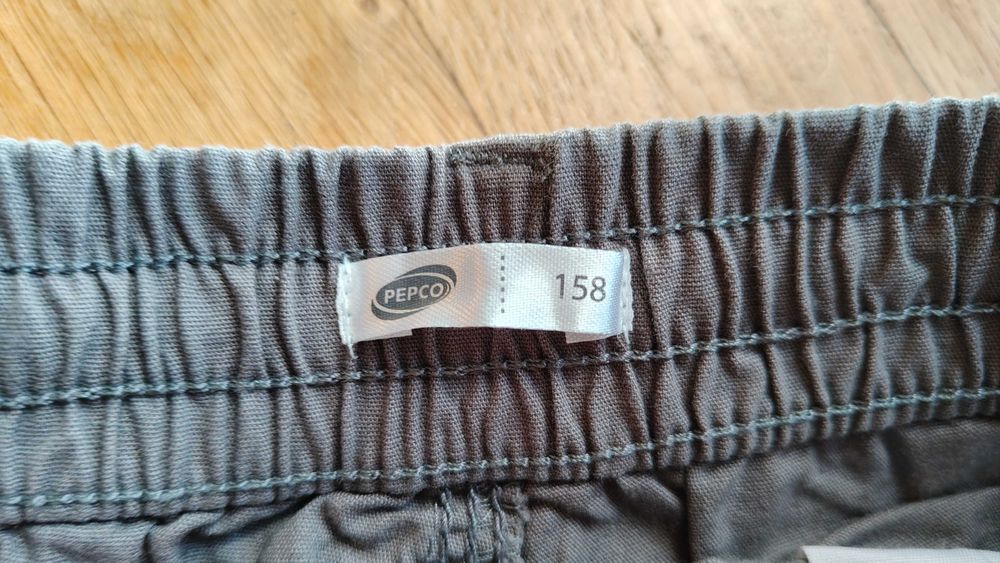 Spodnie chłopięce, rozm 158, nowe