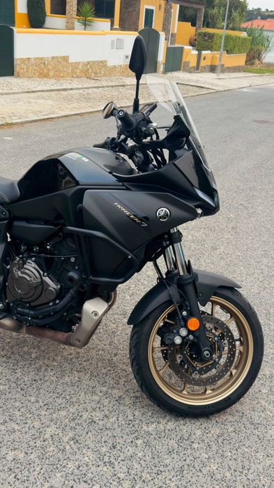 Yamaha tracer 7 midnight black