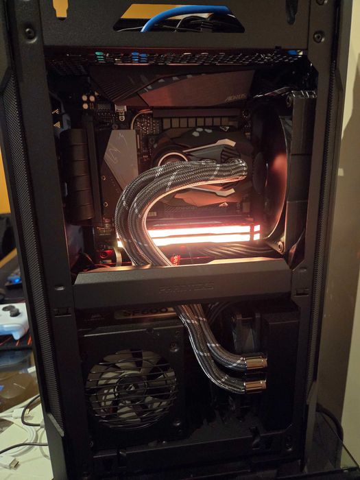 Caixa PC Phanteks Evolv Shift 2 Air c/Arctic Liquid Freezer II