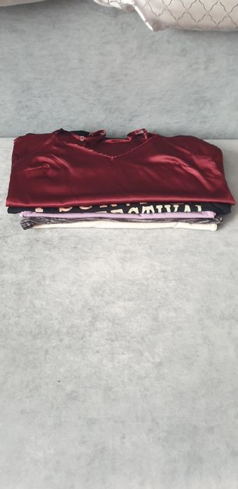 Zestaw bluzek S plus gratis