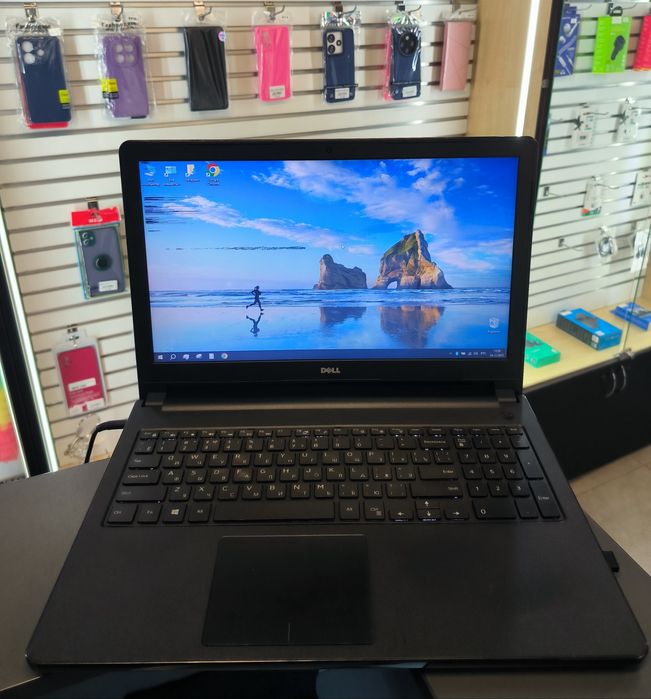 Dell inspiron 5558, i3-5005, ssd ,nvidia 920m