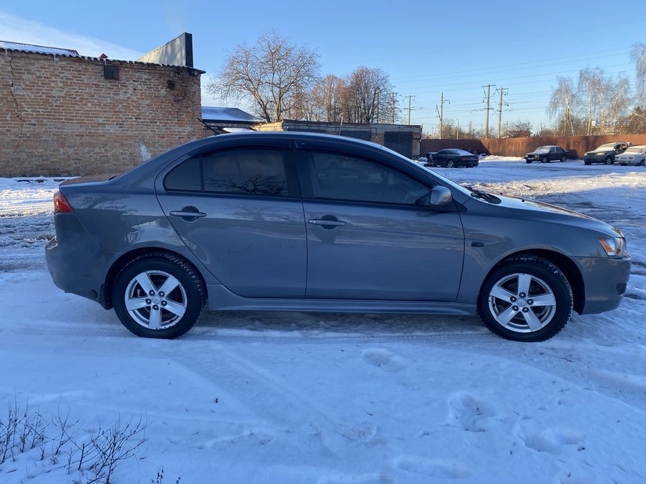 Продам Mitsubishi-Lancer
