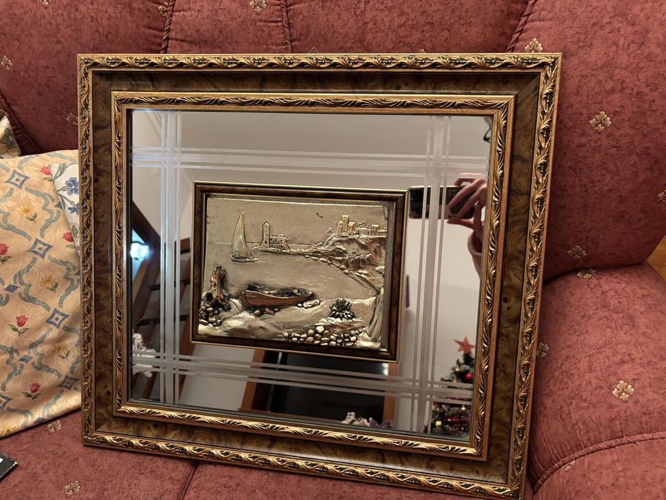 Quadro com moldura dourada e relevo (tema náutico)