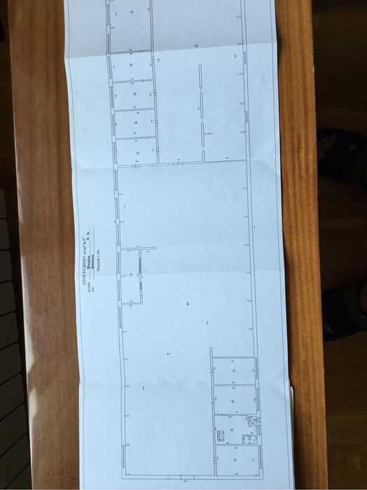 Терміново продам виробничо - складський  комплекс - 1300 кв. м. розташований на ділянці землі 1,05 га.