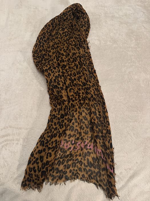 Szalik pled LV w panterkę 180 x 220 cm