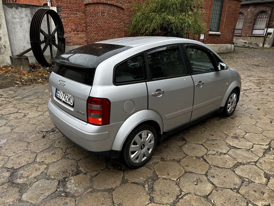 Audi A2