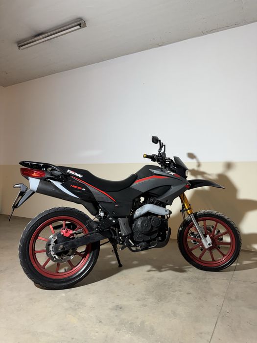 Keeway TXM 125S