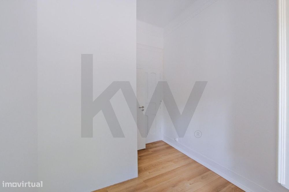 Apartamento T3 Remodelado no Areeiro