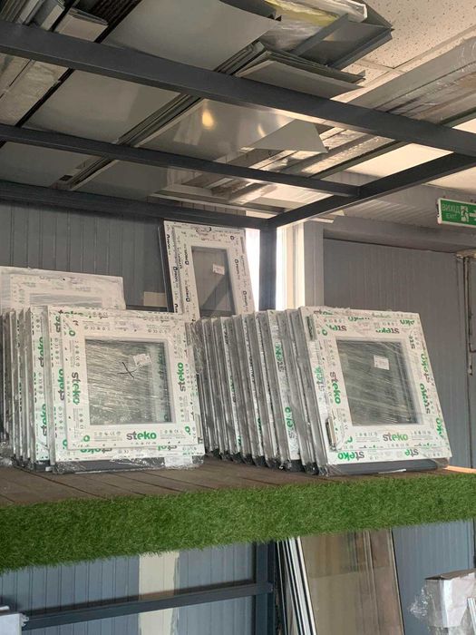 Продаємо Нові Пластикові Двері, Металопластикові двери недорого не бу