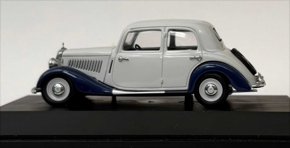 SCHUCO_Ref 02369 Mercedes Benz 170 V. Escala 1/43. Modelo raro, como novo.