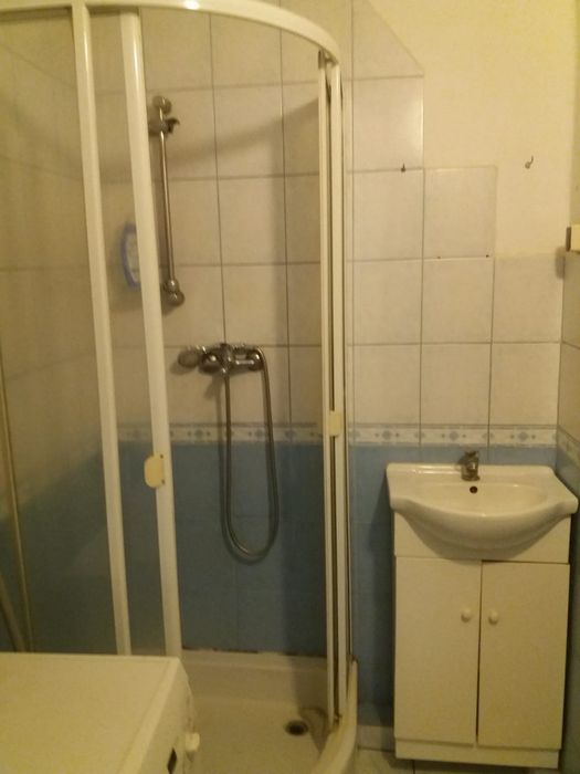 Wynajmę dwupokojowe mieszkanie - Więcej