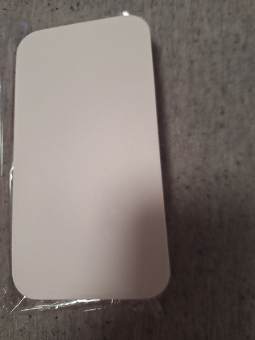 Etui  do iPhone  13.