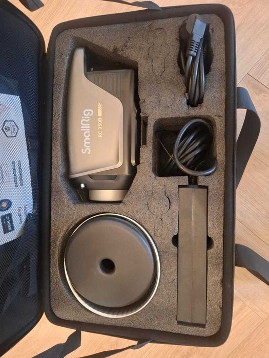 Lampa LED Smallrig COB RC 350B Bicolor Video Light Bowens