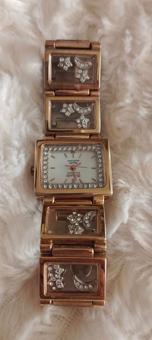 Часи жіночі Японія