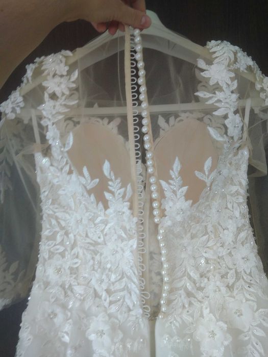 Sprzedam nową suknię ślubną litera A