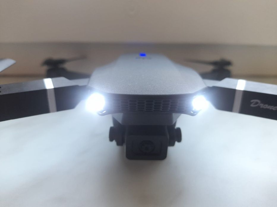 Dron z kamerą 4K  + 3 akumulatory w zestawie