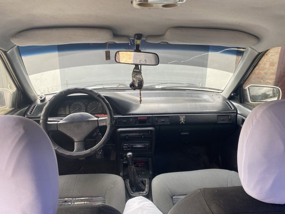 Mazda 323 BG 1.6бензин