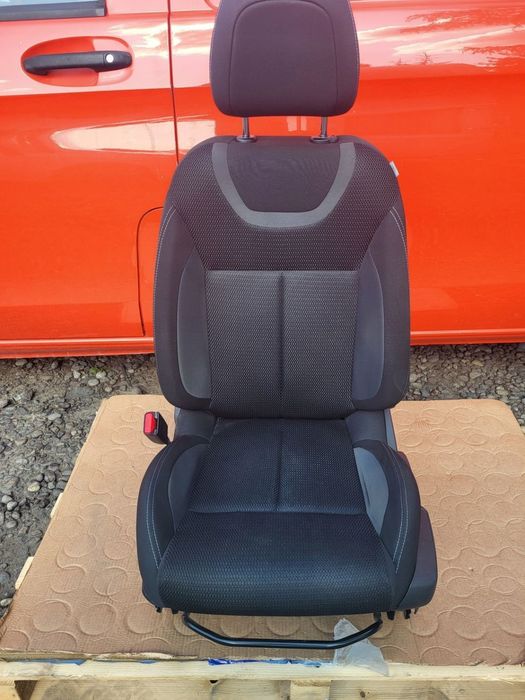 FOTEL LEWY KIEROWCY CITROEN C4 II LIFT 2017 EUROPA
