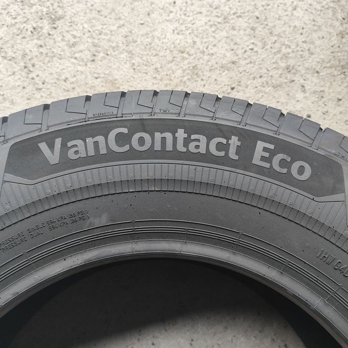Пара літніх шин Continental 215/75 R16C 215*75 16C  VanContact Eco 001629