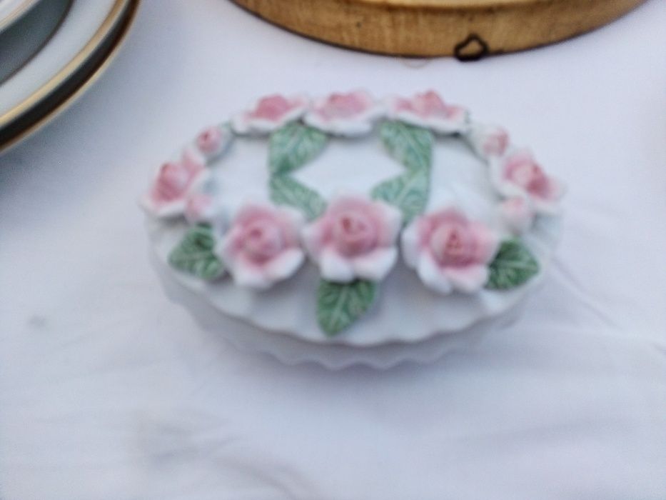 Floral Ceramic Box443226179188838400