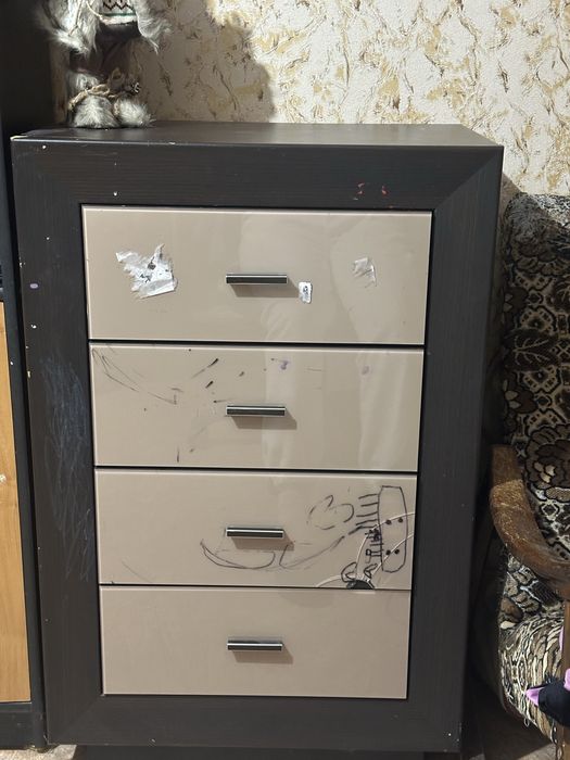 Комод в спальню.