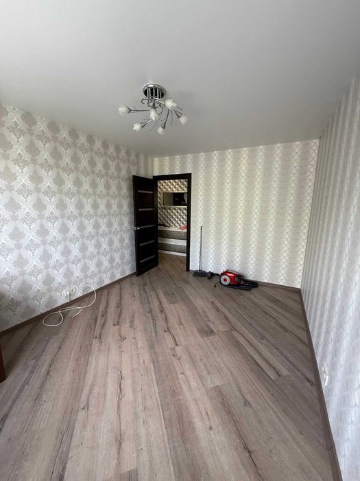 Продам 2-ком с ремонтом на Салтовке район ТРК Украина