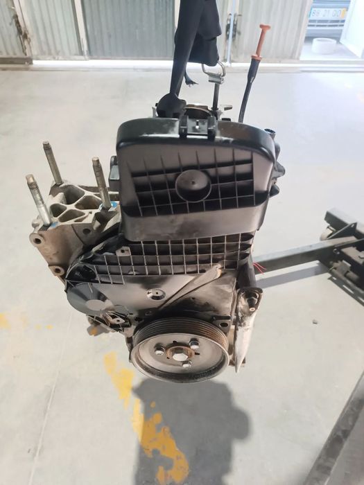 Bloco de motor - Peugeot / Citroen 1.4i ( KFW )