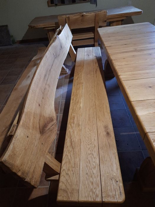 Продам стіл  дубовий з лавками