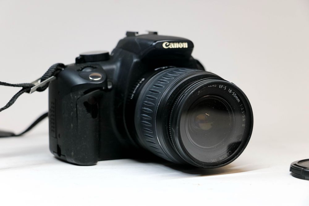 Canon EOS 350D + 18-55mm