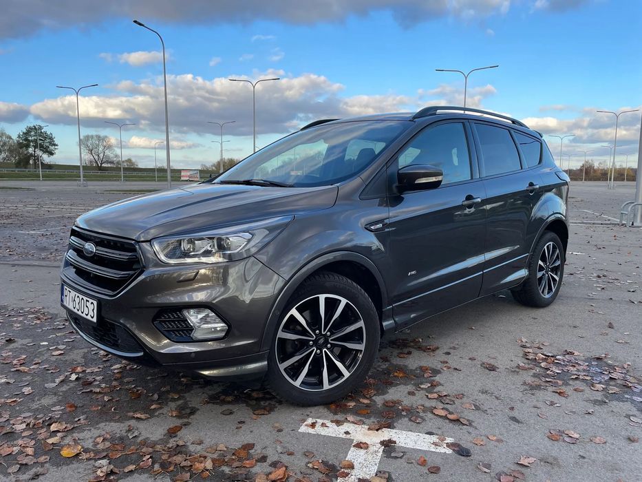 Ford Kuga Ford Kuga ST-Line benzyna Europa