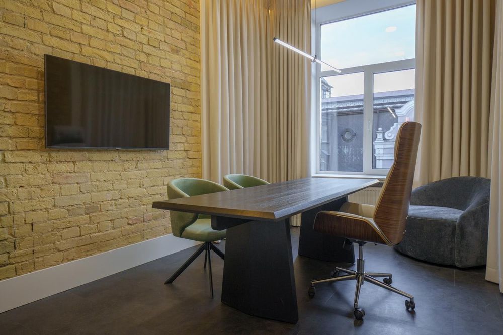 Комерційна нерухомість за адресою вул. Богдана Хмельницького (площа 570 м²) - Atlanta.ua - фото 2