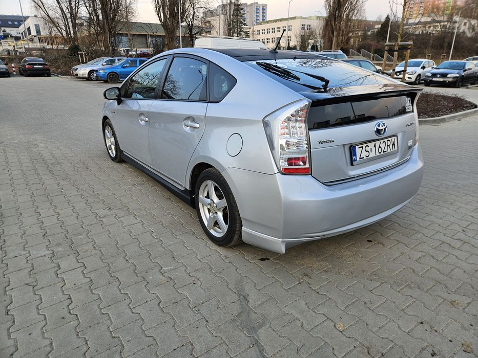 Prius 3 hybryda + LPG**SKÓRY**