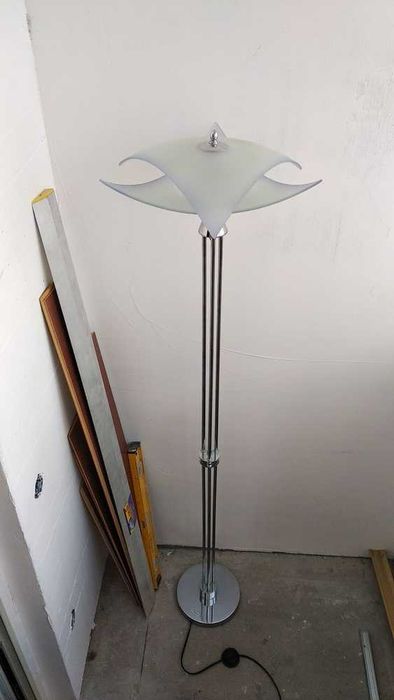 Напольный Светильник