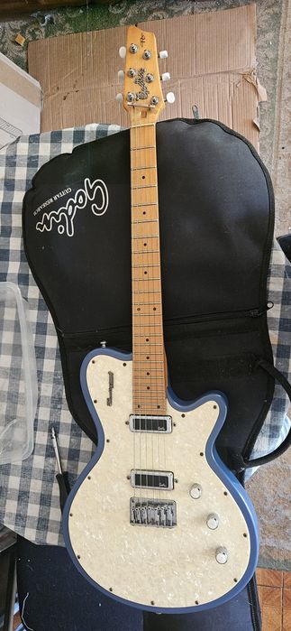 Godin Radiator de 1999