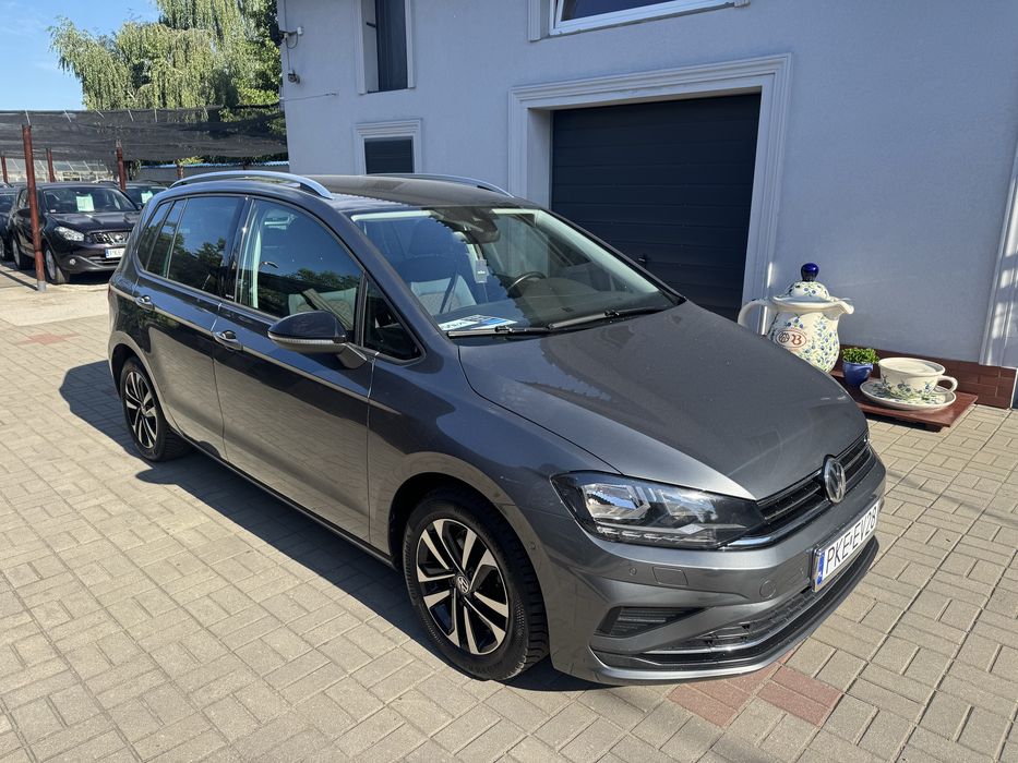 VW Golf Sportsvan 1.5 131 KM sprowadzony 2020 zarejestrowany radar navi ledy sam parkuje