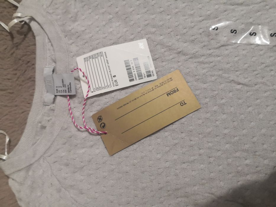 Nowy z metką sweter H&M. Szary sweterek