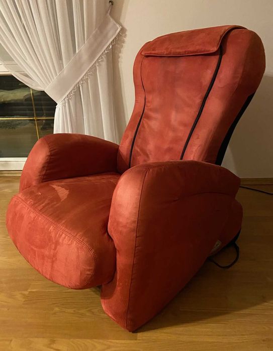 Masujący fotel Human Touch i-JOY 130 z masażem HTT relaks zdrowie